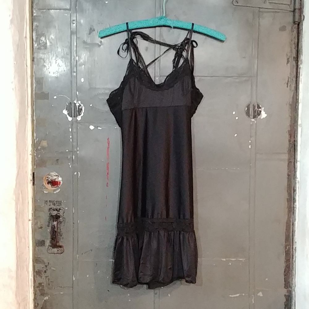 My My My Black Satin Nightie - Picture 7 of 7